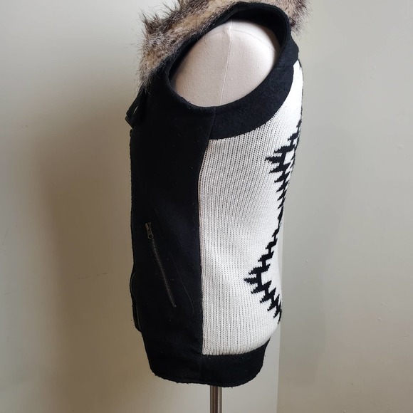 THREAD & SUPPLY | ASYMETRICAL WOOL BLEND SWEATER VEST AZTEC FAUX FUR WOMEN'S XS - Picture 11 of 17